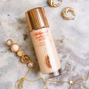 Charlotte Tilbury Hollywood Flawless Filter